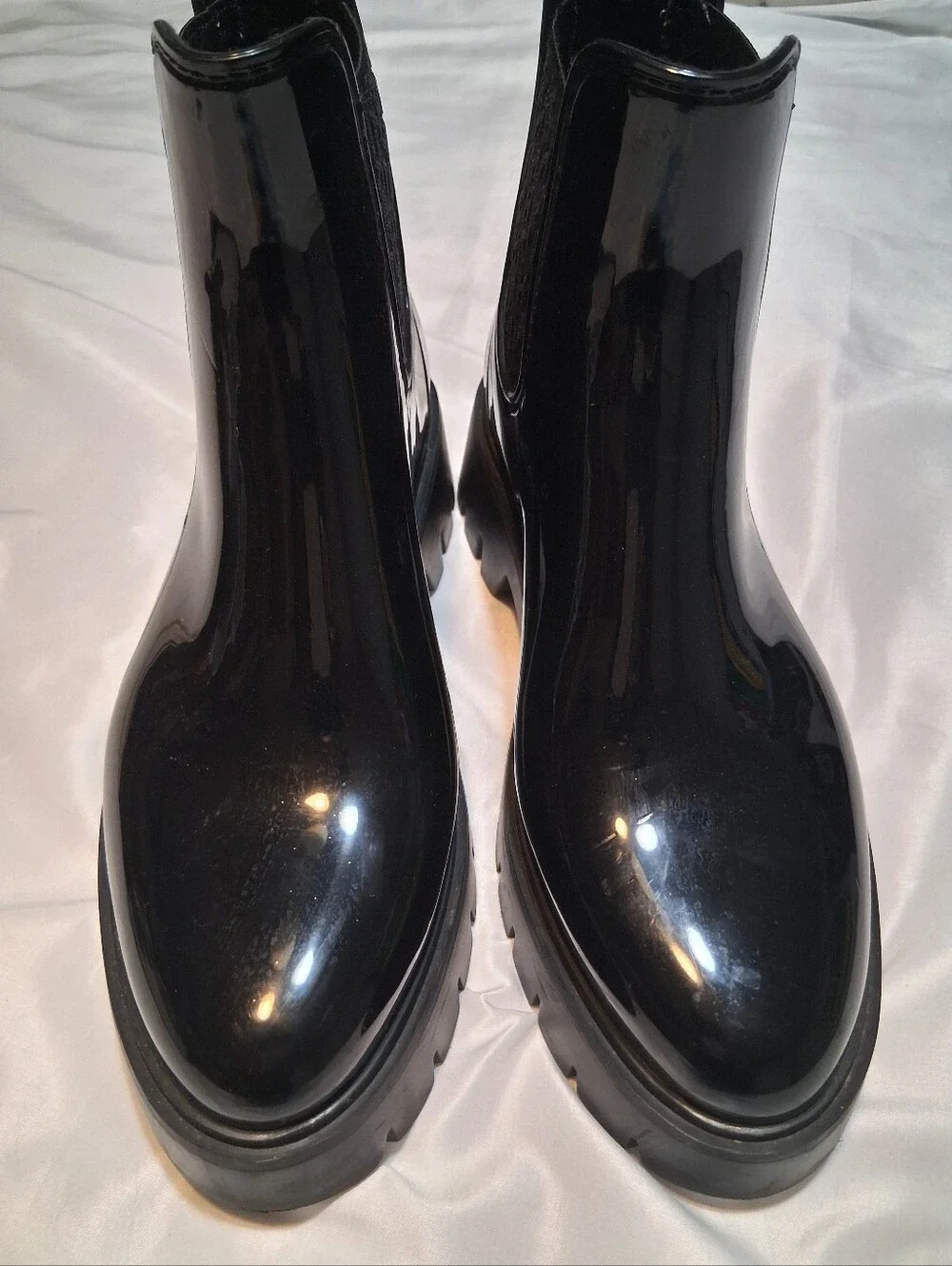 Tommy Hilfiger Black Glossy Lug Sole Rain Boots 8M Chelsea Casual Gorpcore Fall